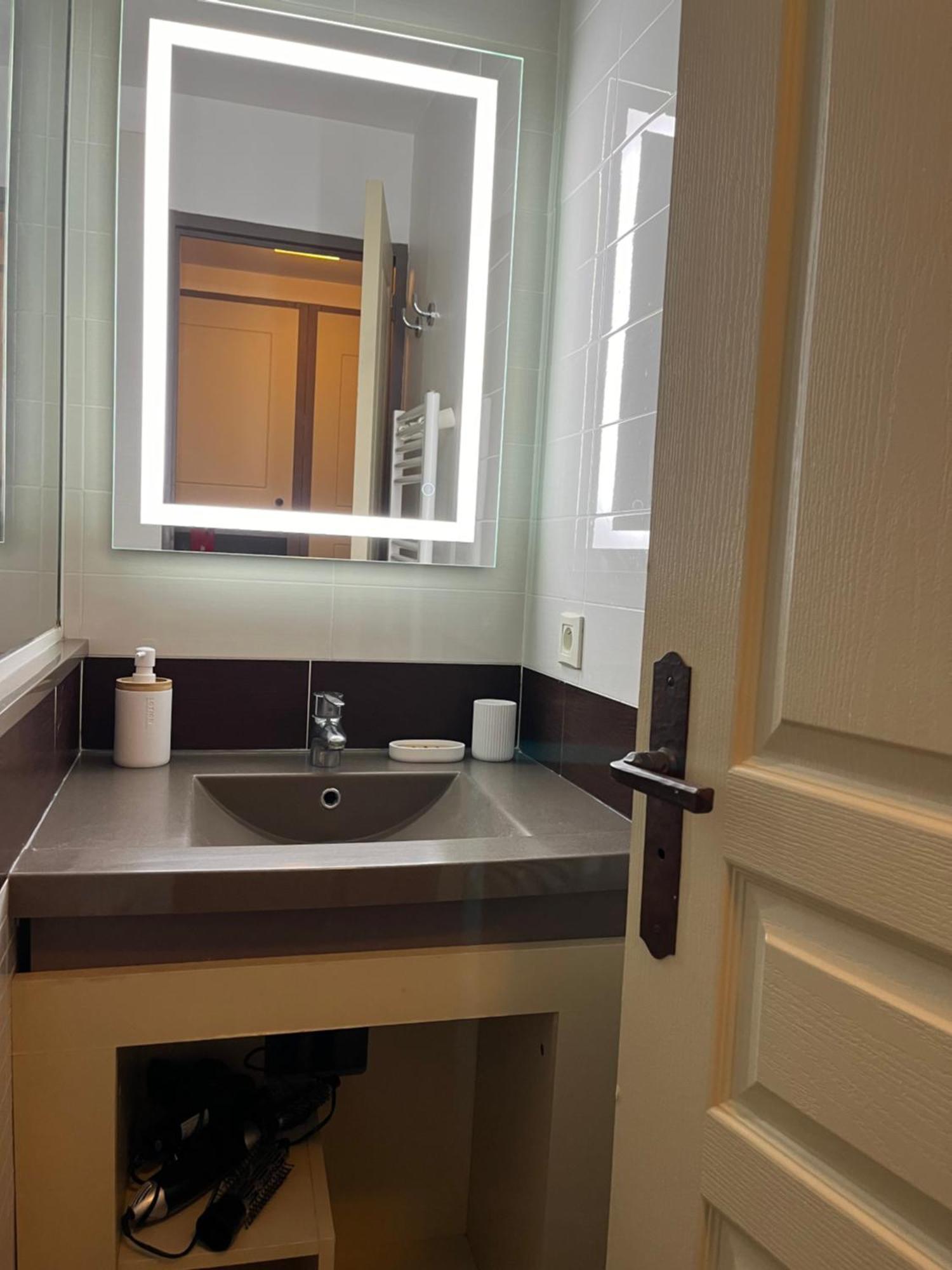 Superbe Appartement Une Chambre Vue Mer Piscine Tennis Κάννες Εξωτερικό φωτογραφία